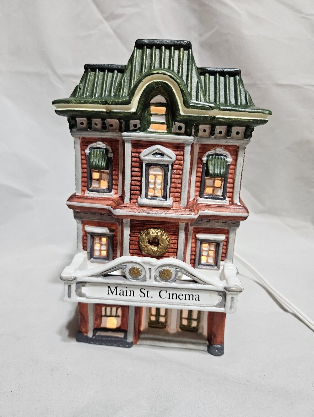 1993 Dickens Keepsake Main St. Cinema Porcelain Lighted Christmas Village House